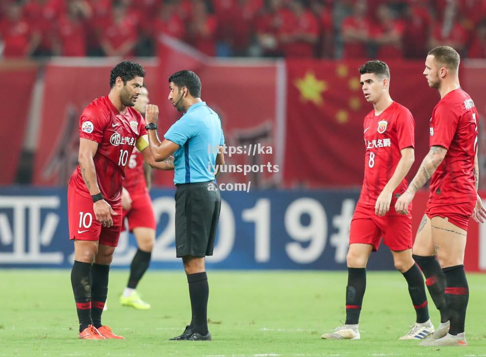 开云体育-上海上港主场战平韩国首尔FC，亚冠小组赛前景渐显不明朗_