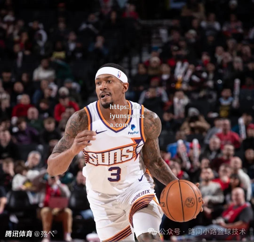 开云体育-NBA季后赛首轮战绩抢眼，球星表现抢眼